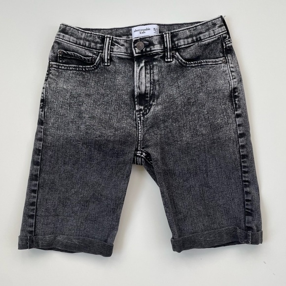 Abercrombie kids Boys Faded Black Stone Washed Acid Washed Denim Shorts 15/16 - Picture 1 of 6